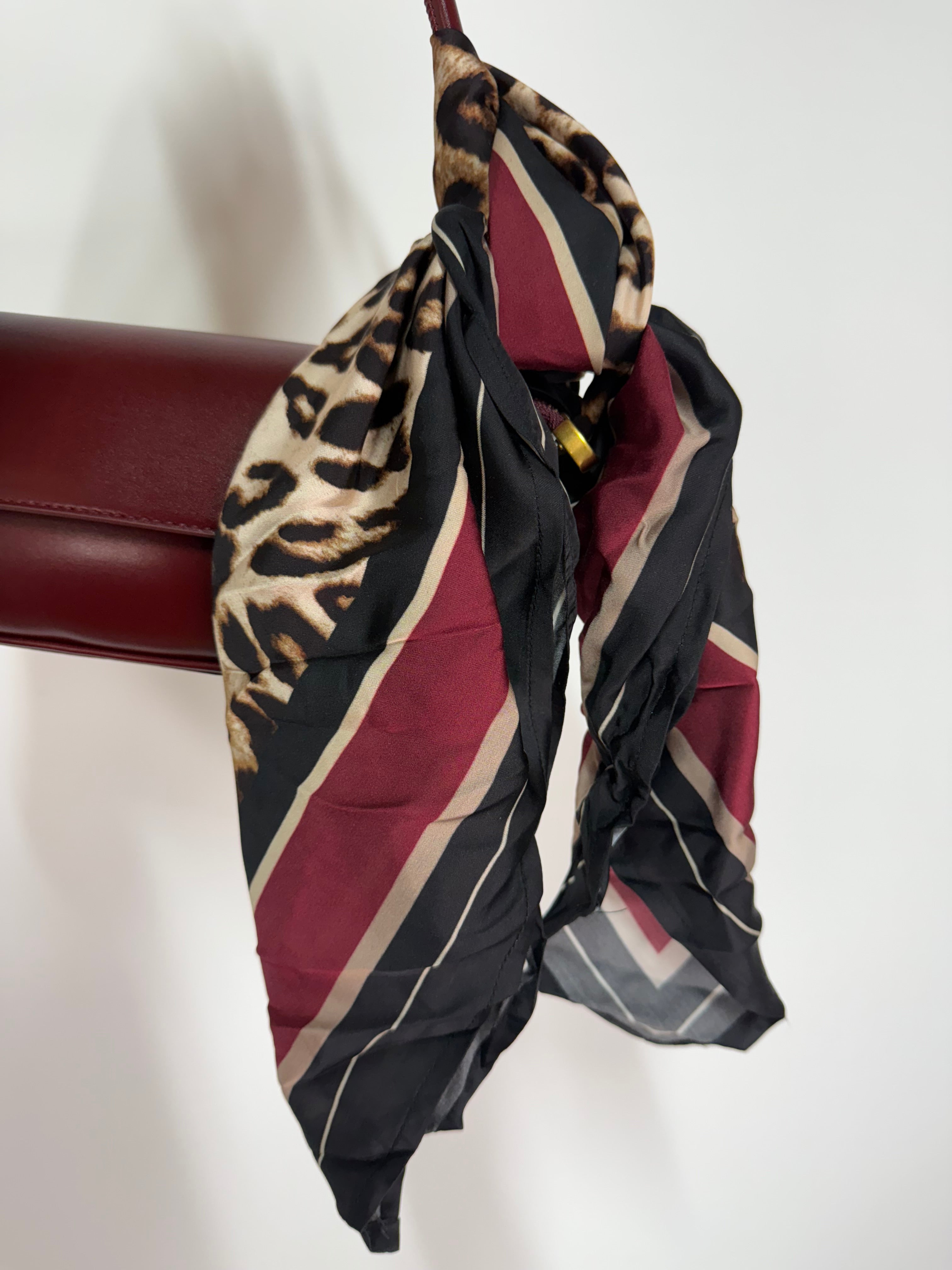 Foulard LeoBlack LUMINA