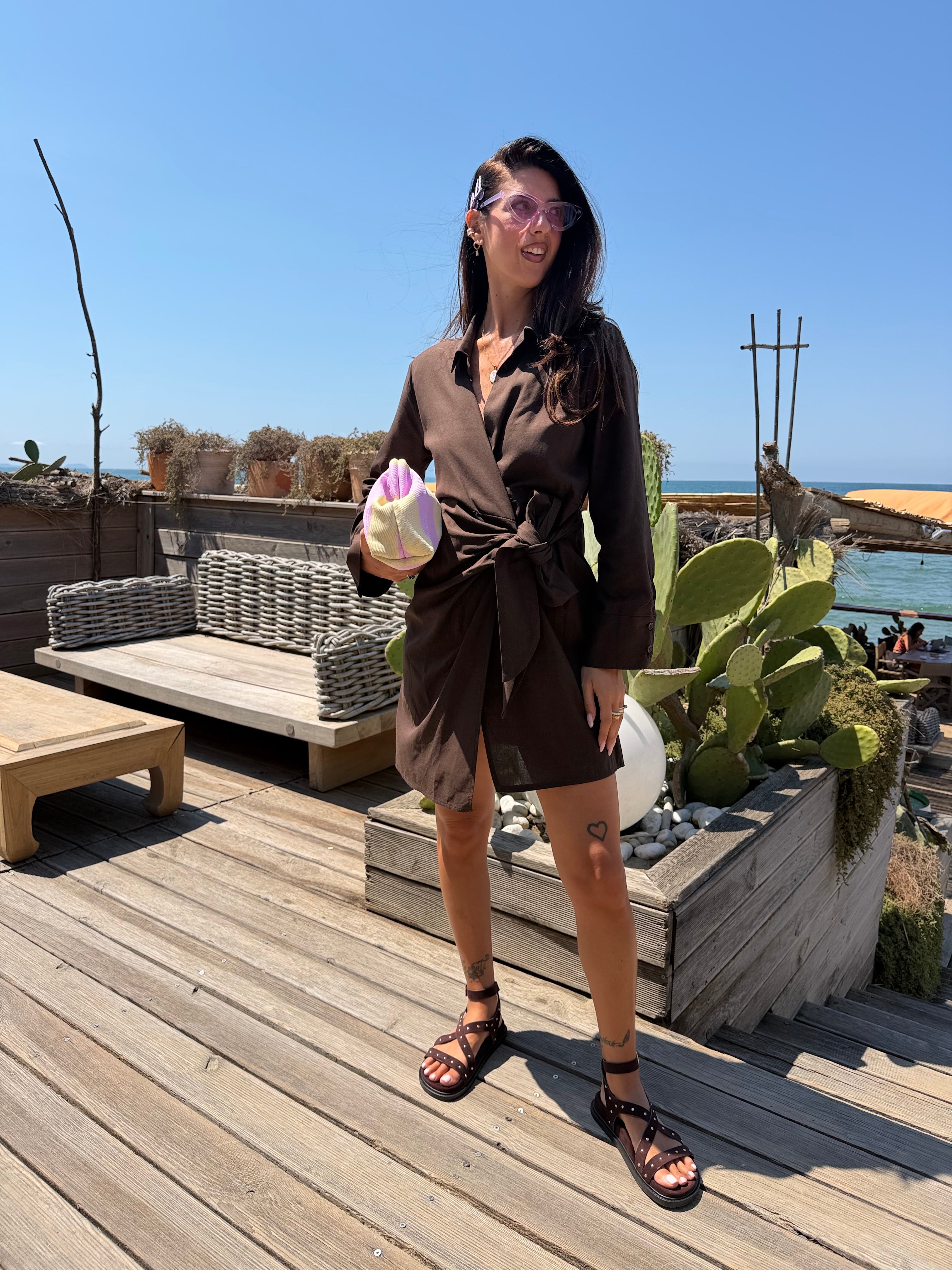 Abito Caroline Marrone