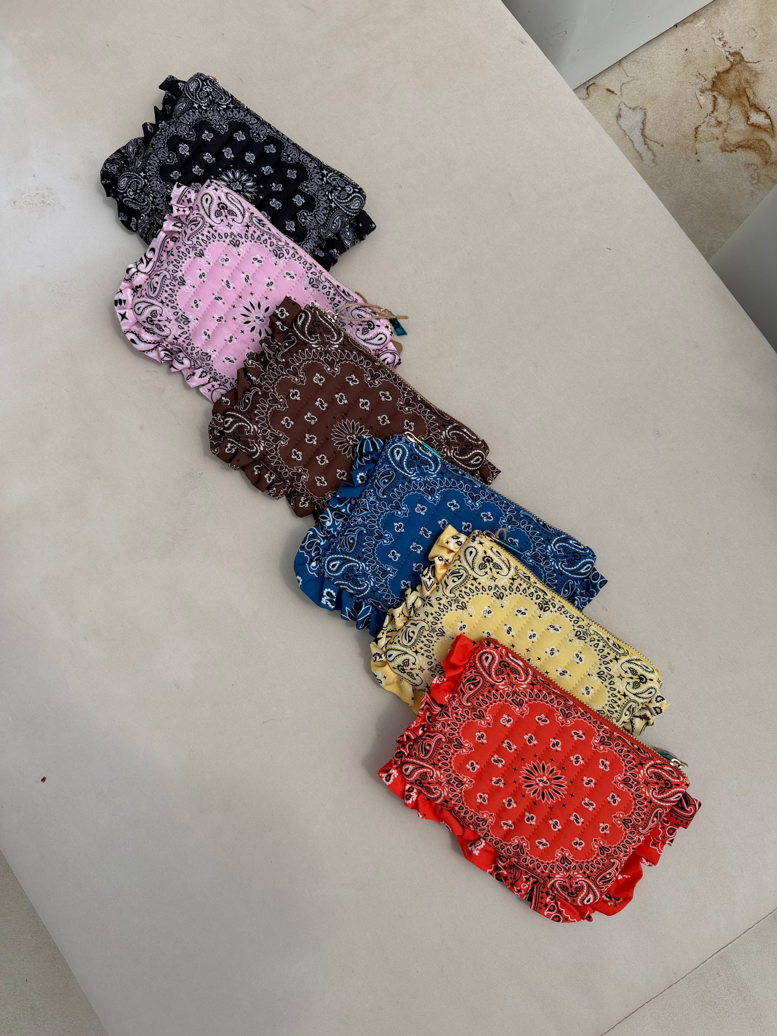 Pochettina Bandana