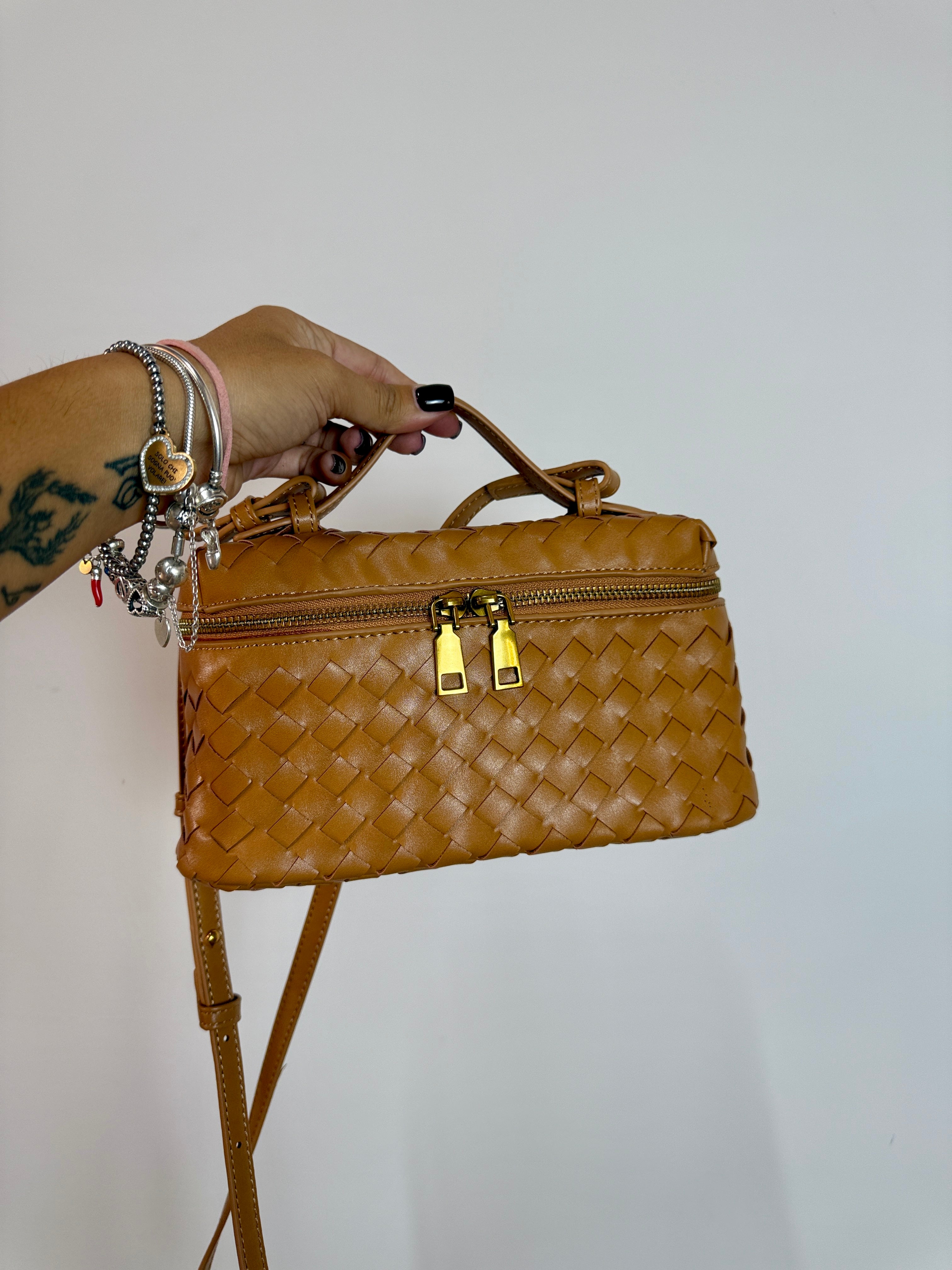 Borsa Clara