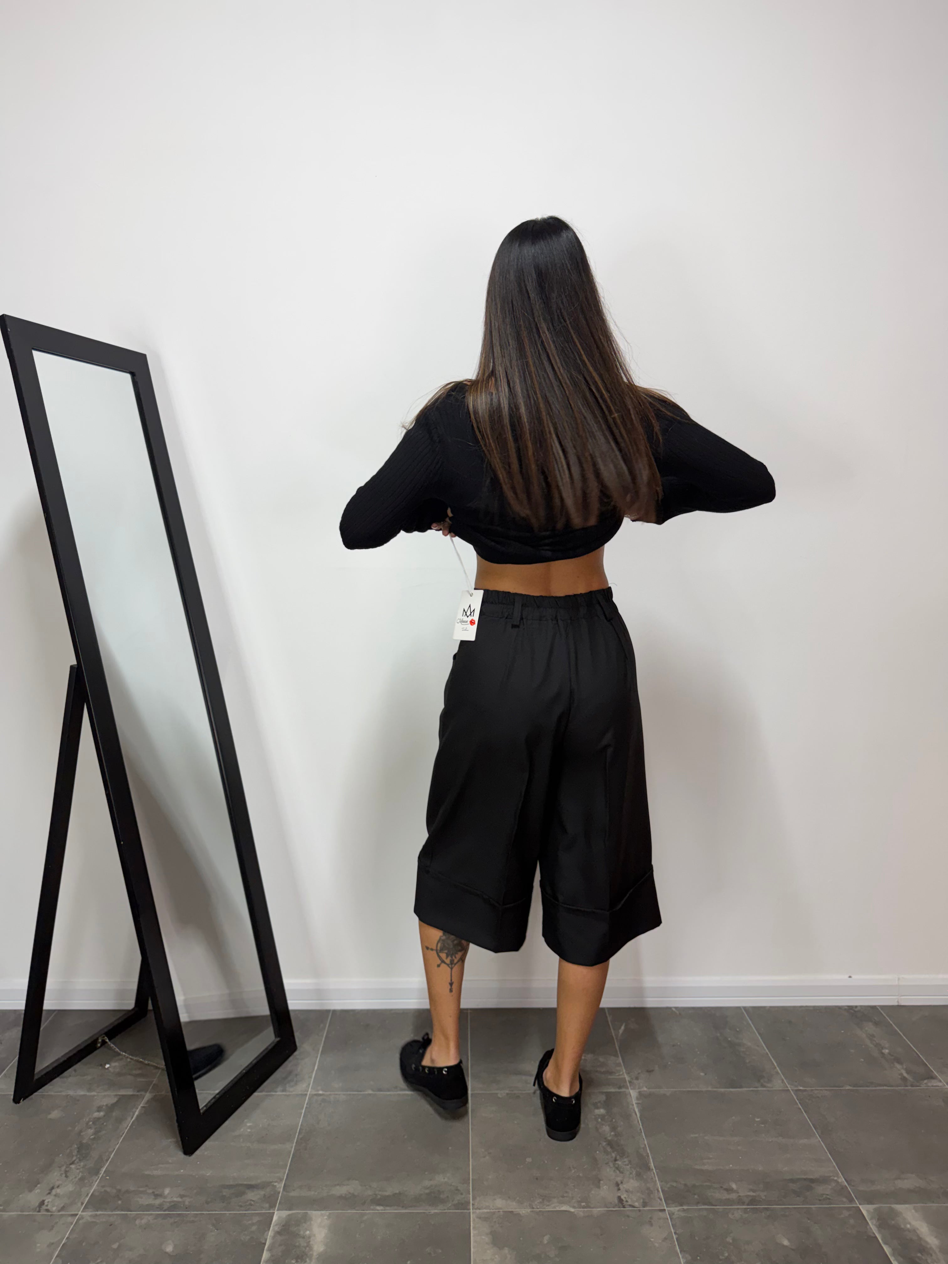 OUTFIT Moon Black