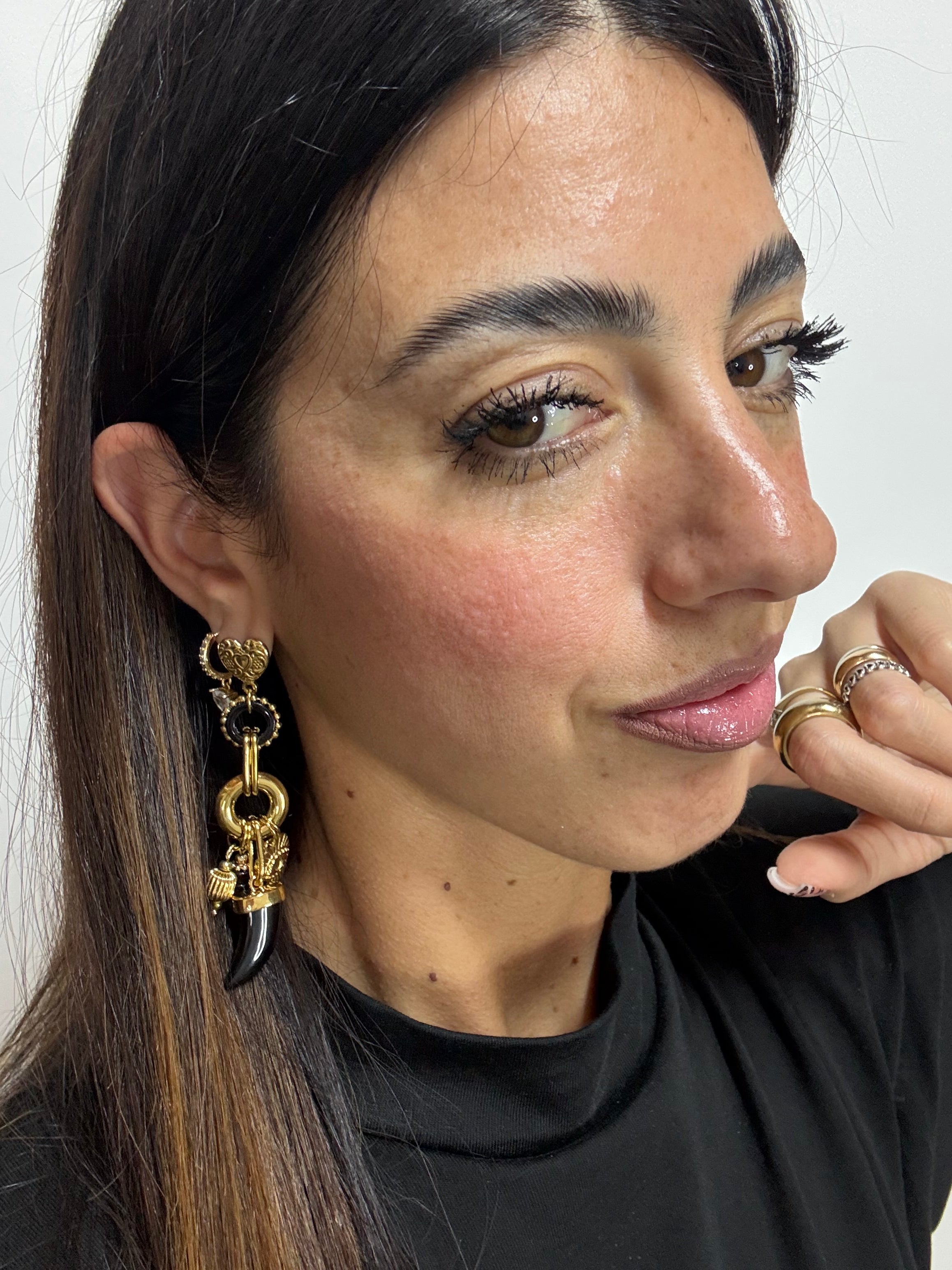 Orecchini Corno Black