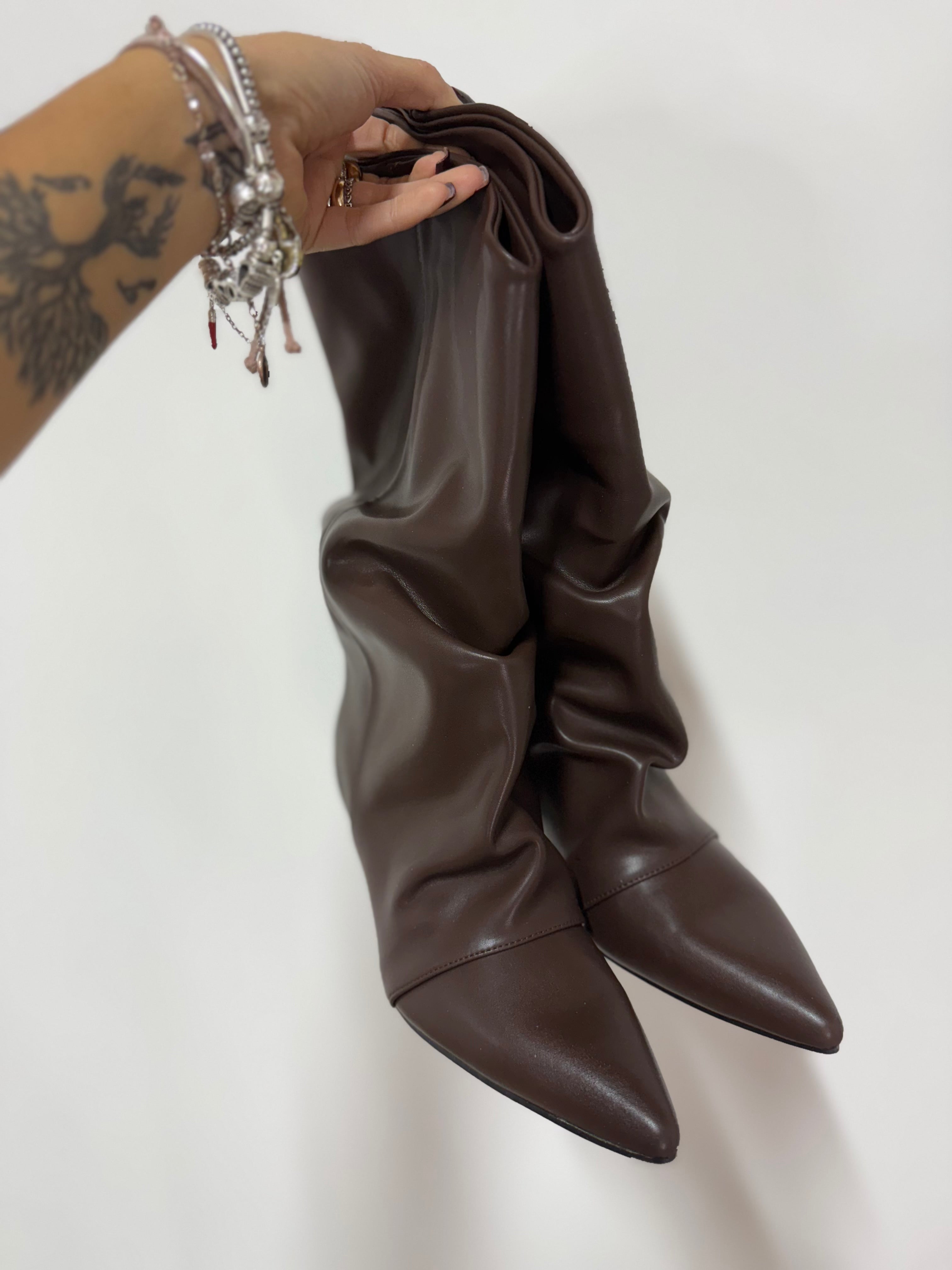 Stivale Helena Marrone