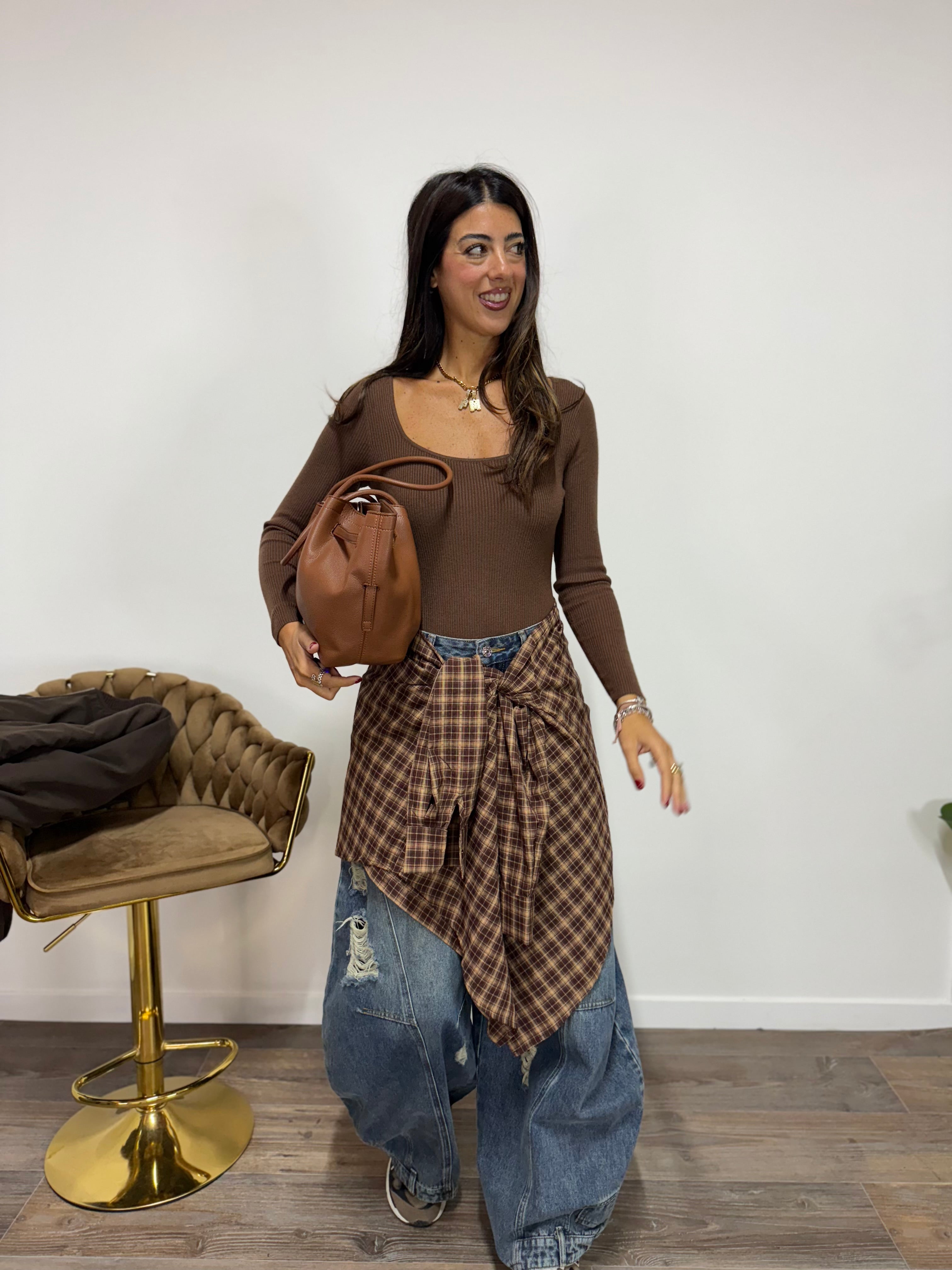 Body Floriana Brown