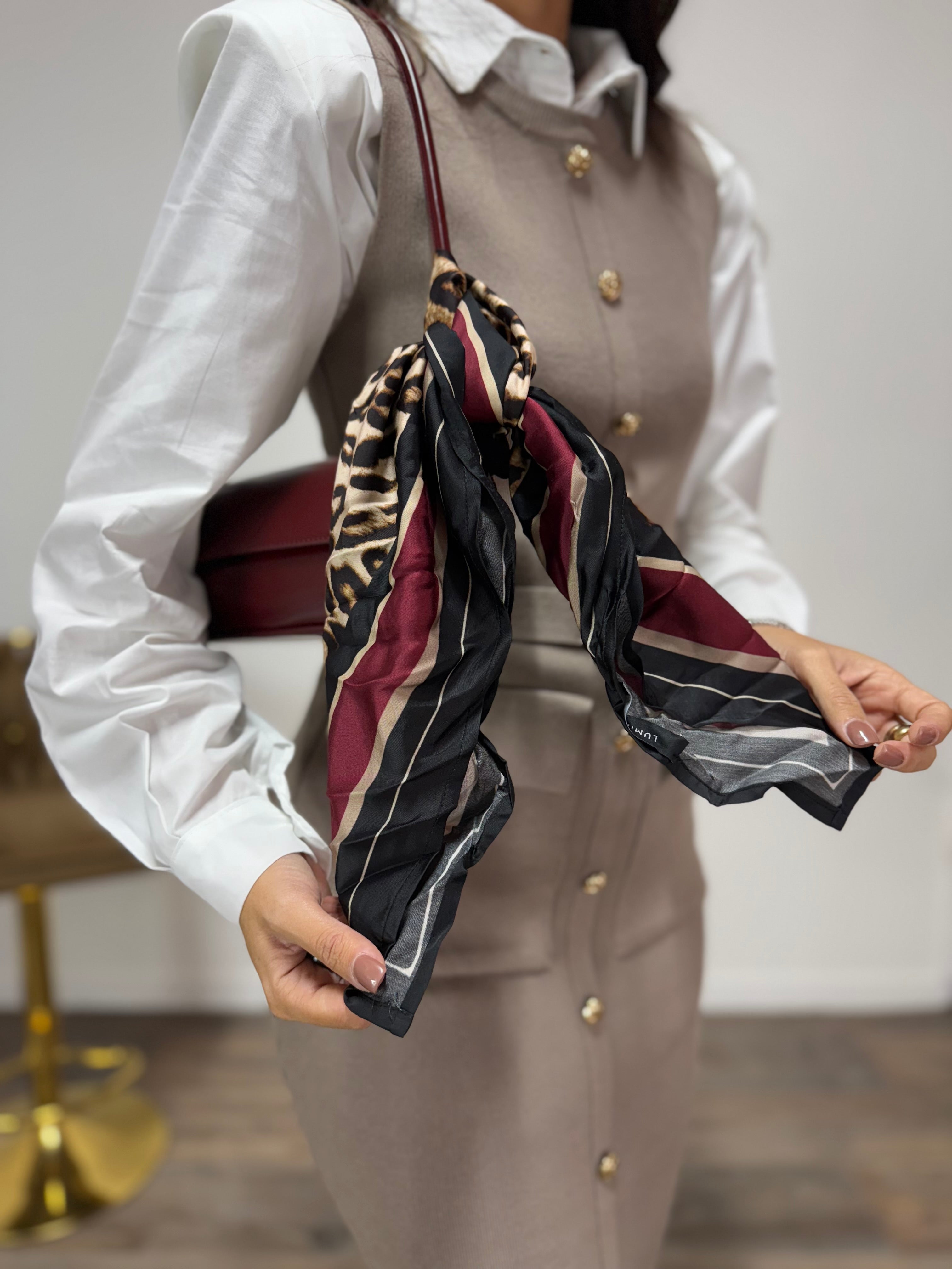 Foulard LeoBlack LUMINA