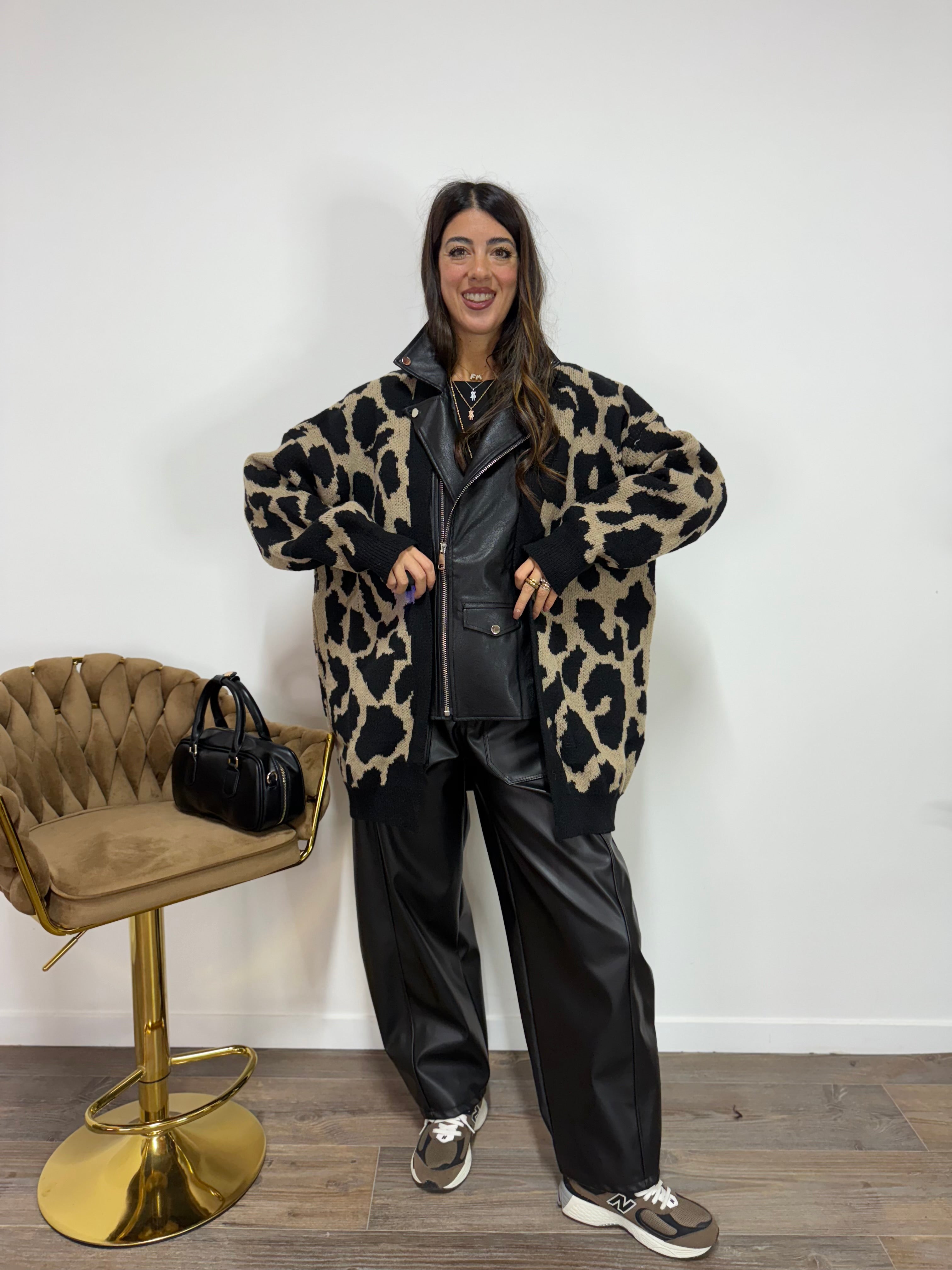 Chiodo/Cardigan Leoness