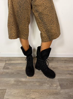 Anfibio Dusty Black