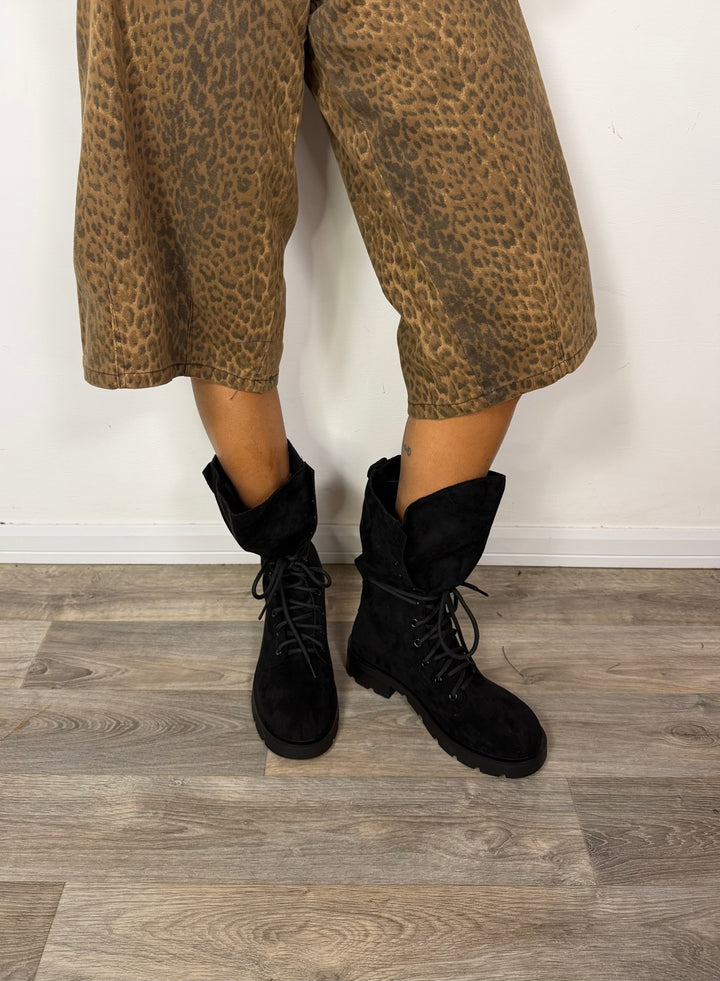 Anfibio Dusty Black