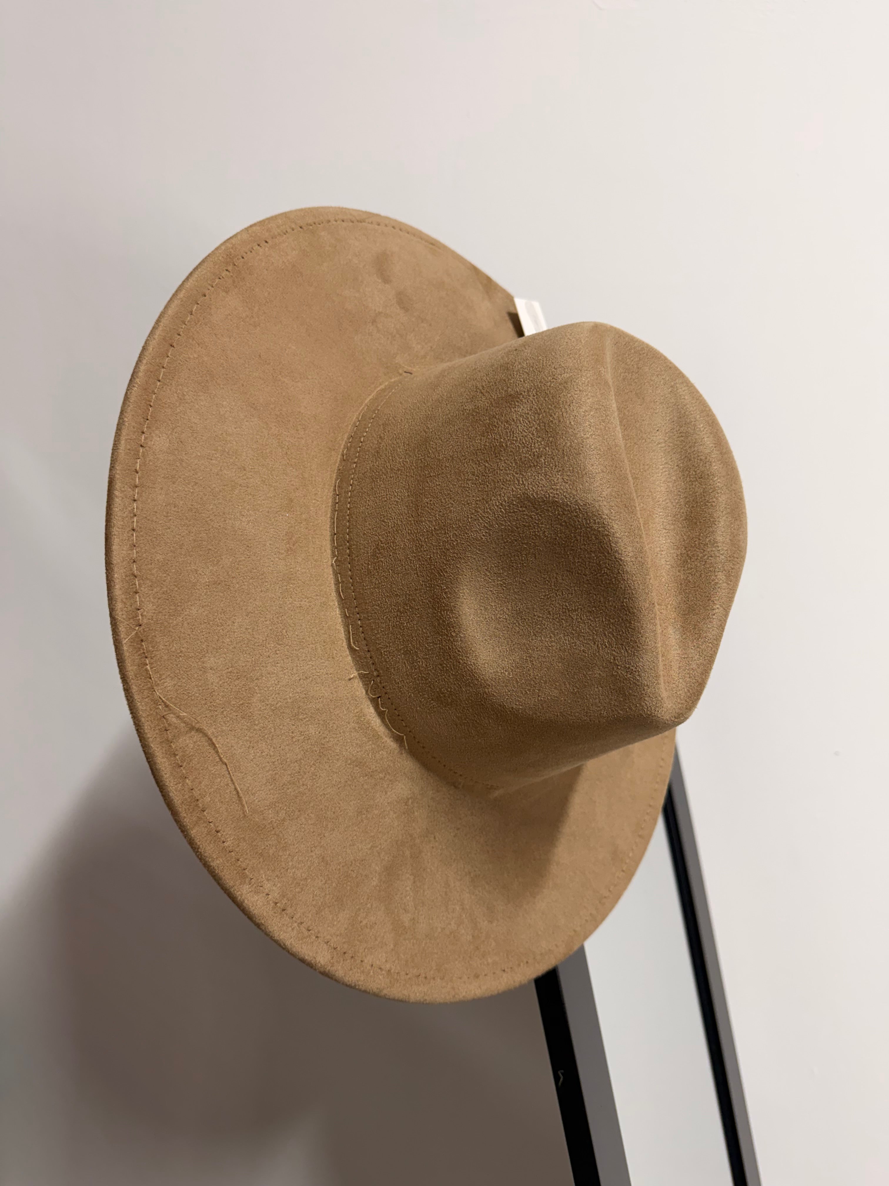 Cappello Suede