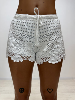 Short Crochet White