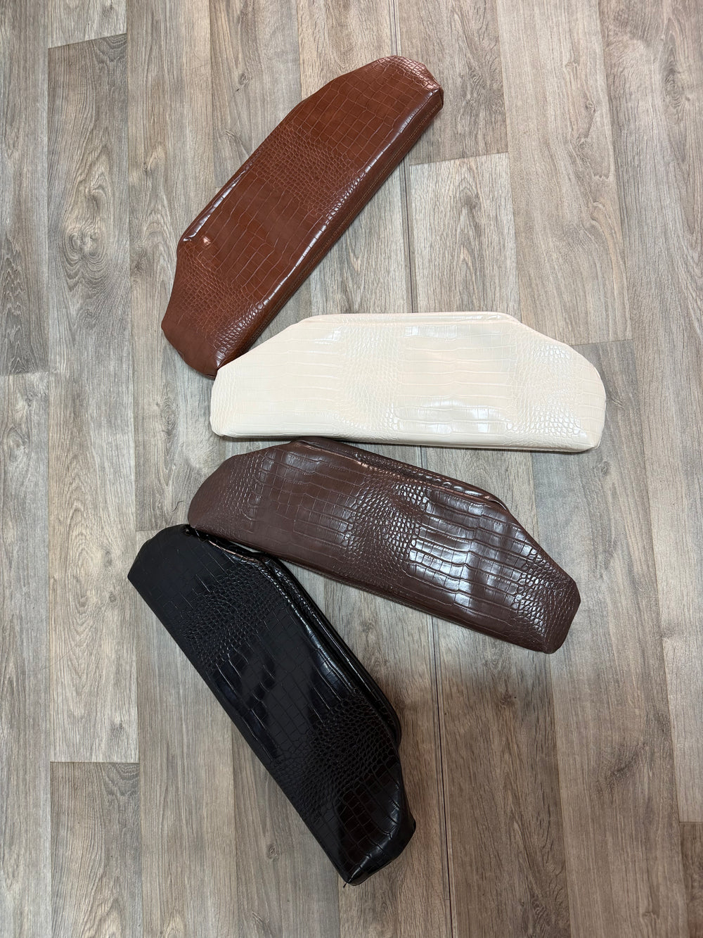 Pochette Hilary