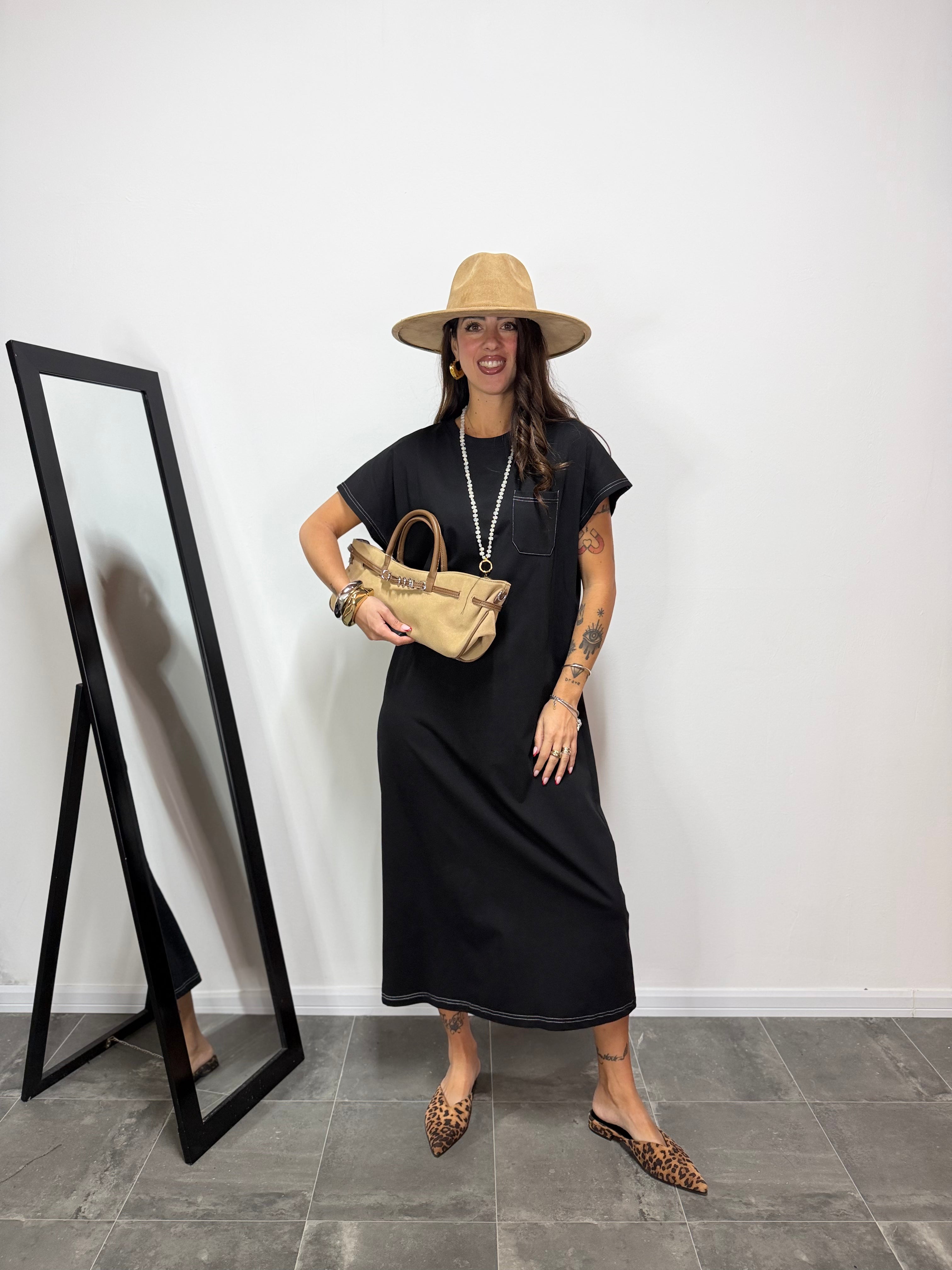 Abito Good Vibes Nero