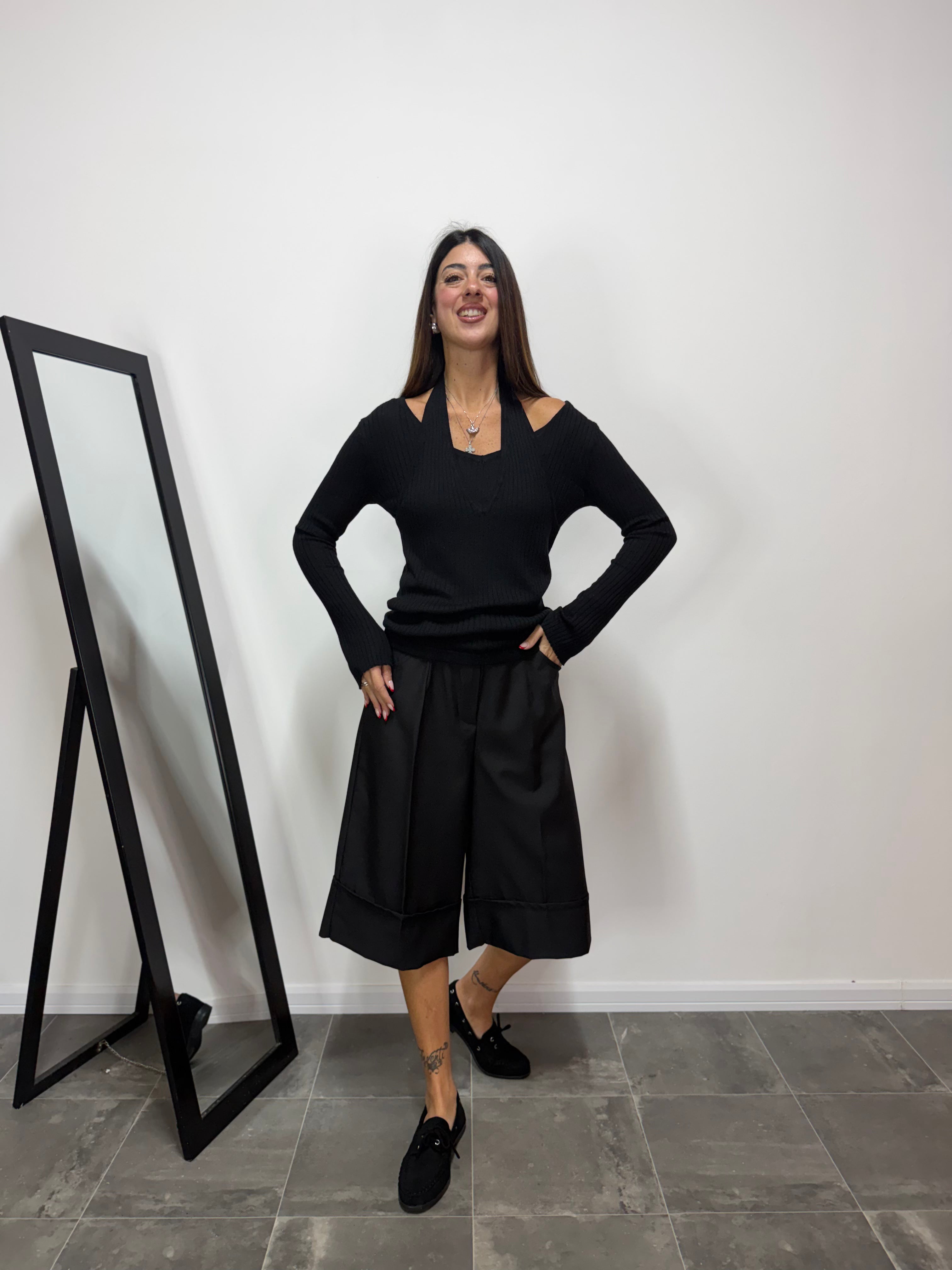 OUTFIT Moon Black