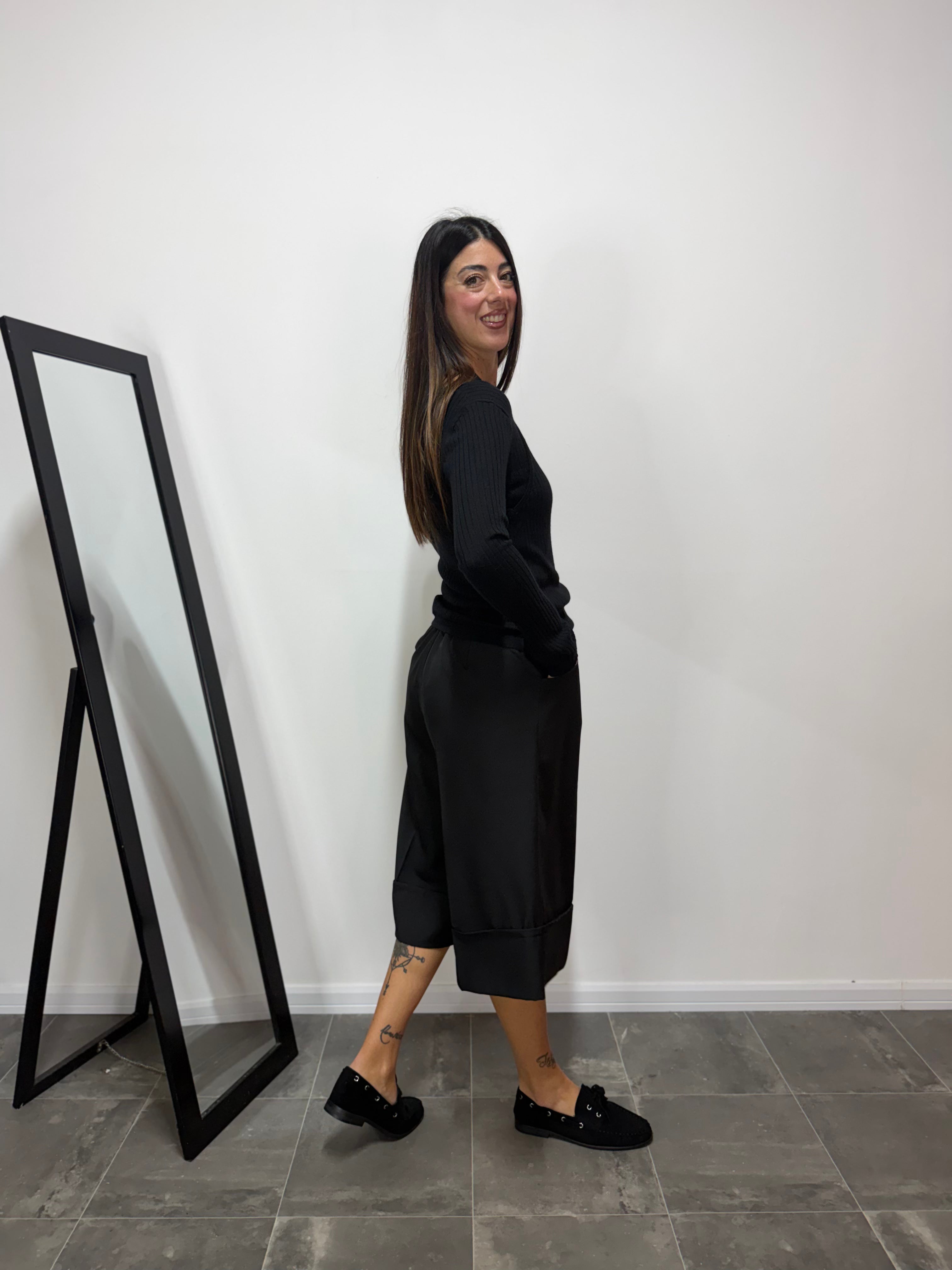 OUTFIT Moon Black