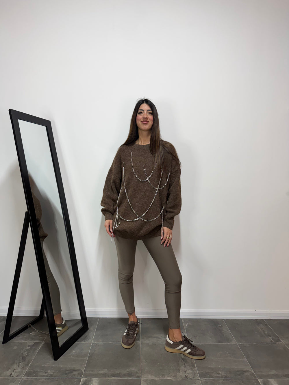 OUTFIT Catena