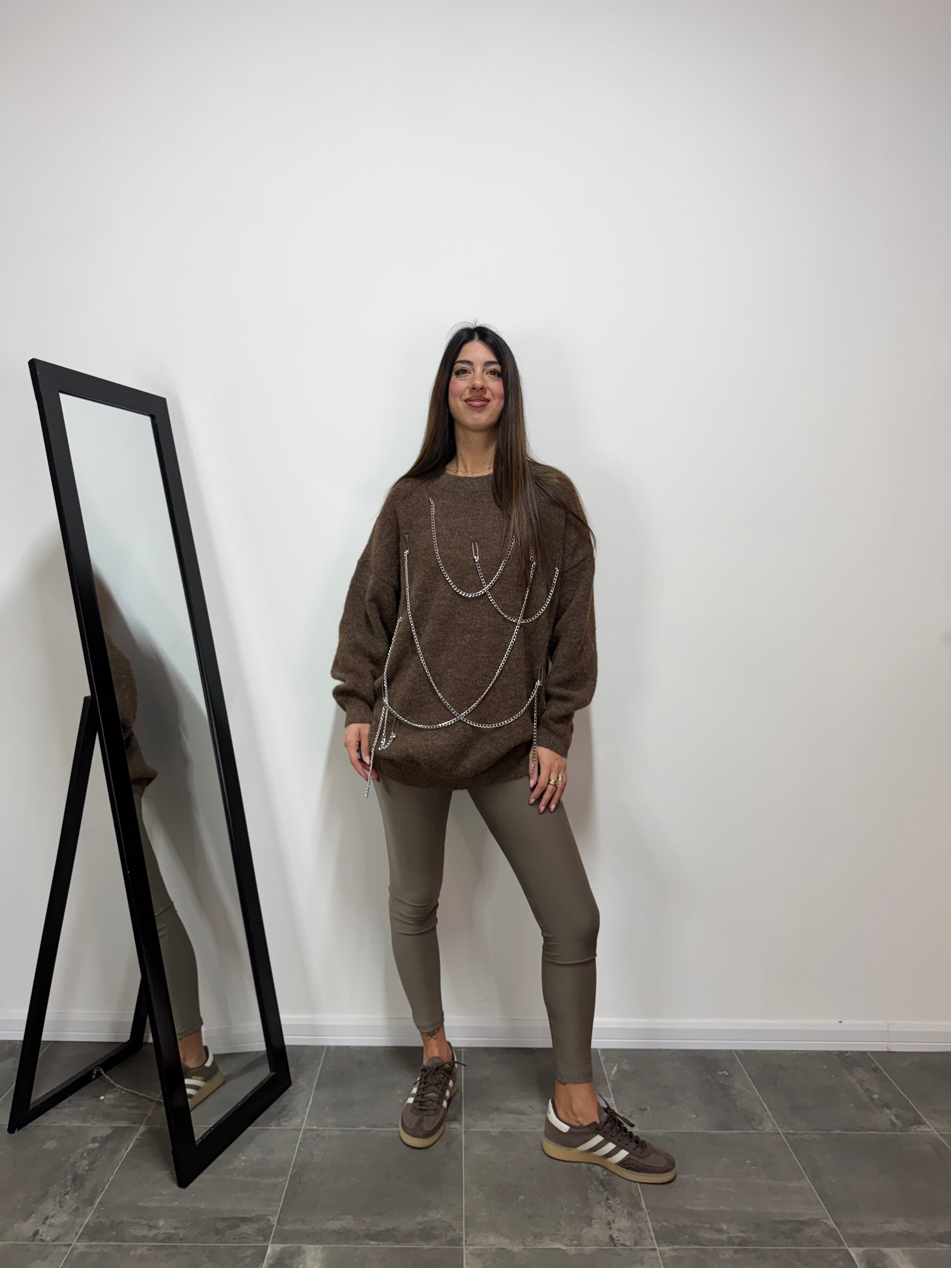 OUTFIT Catena