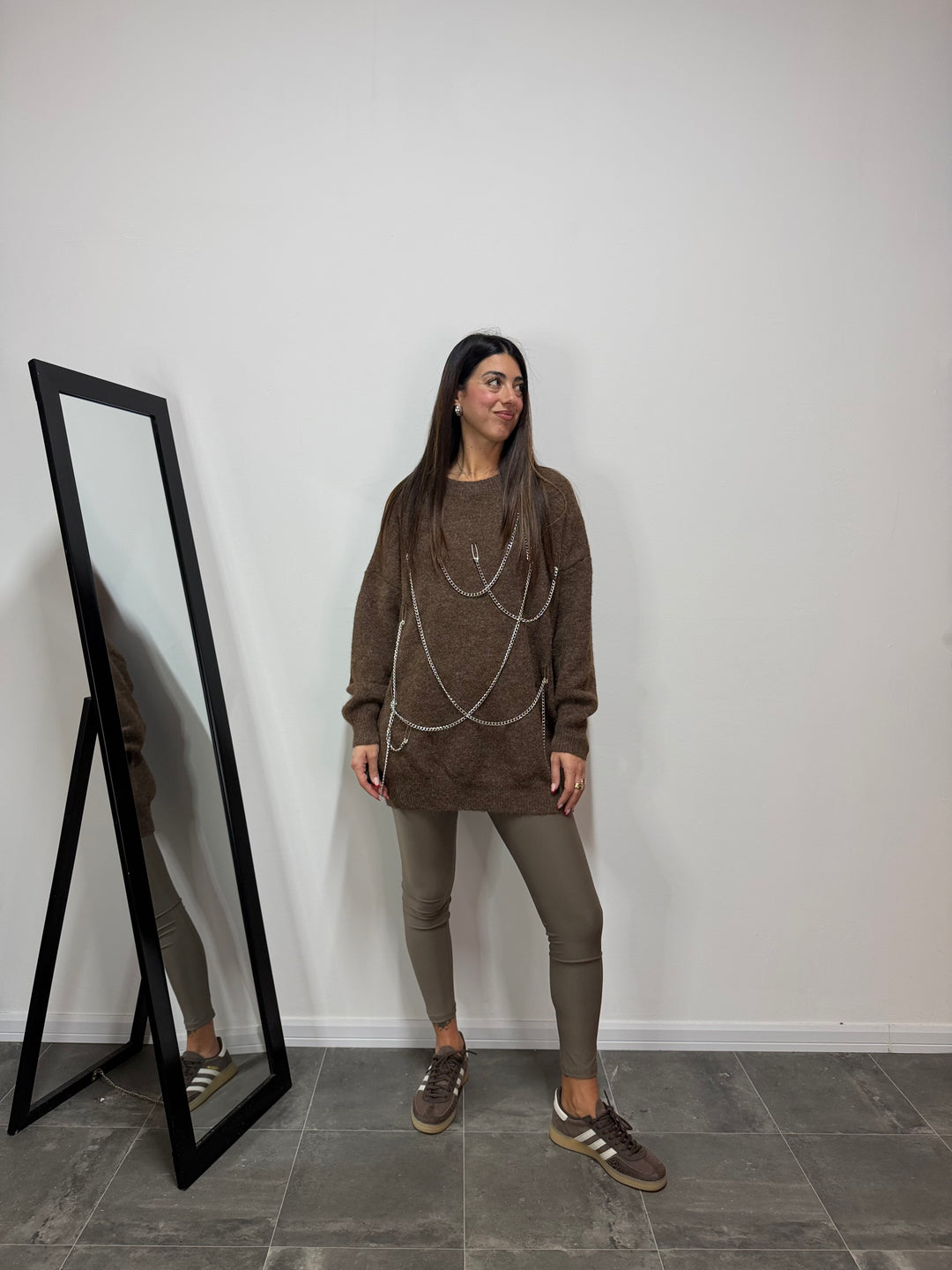 OUTFIT Catena