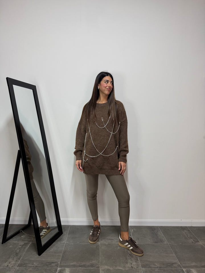 OUTFIT Catena