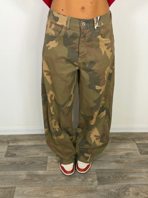 Jeans Balloon Mimetic War
